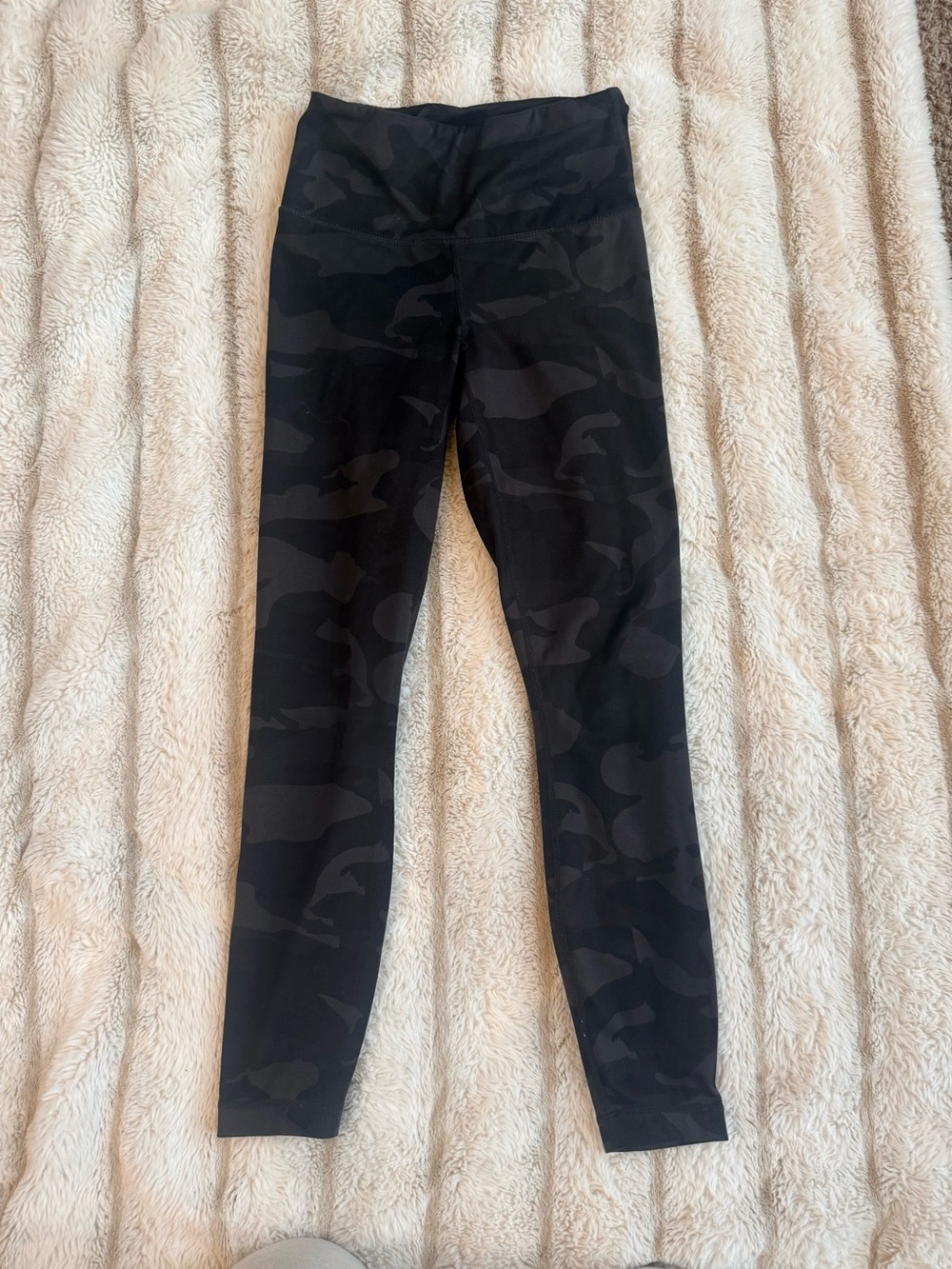Yogalicious Lux Women’s High Rise Camo Leggings XS Black Gray Activewear